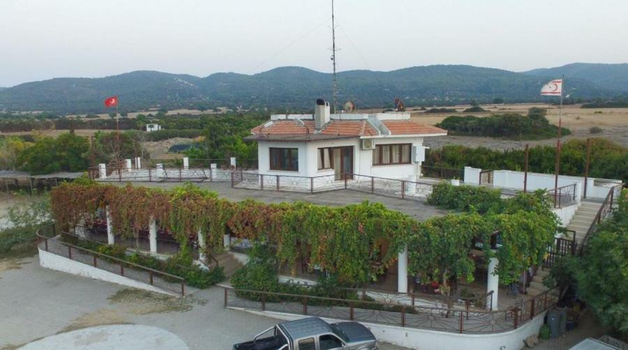 Balci Plaza Hotel&Balci Plaza guest Bungalows Karpaz peninsula Selenias Exterior foto