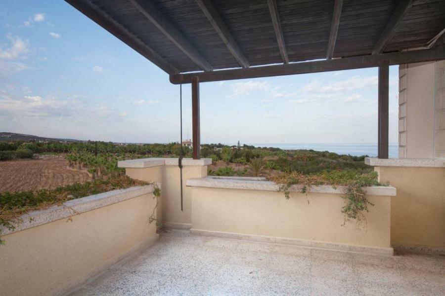 Balci Plaza Hotel&Balci Plaza guest Bungalows Karpaz peninsula Selenias Exterior foto