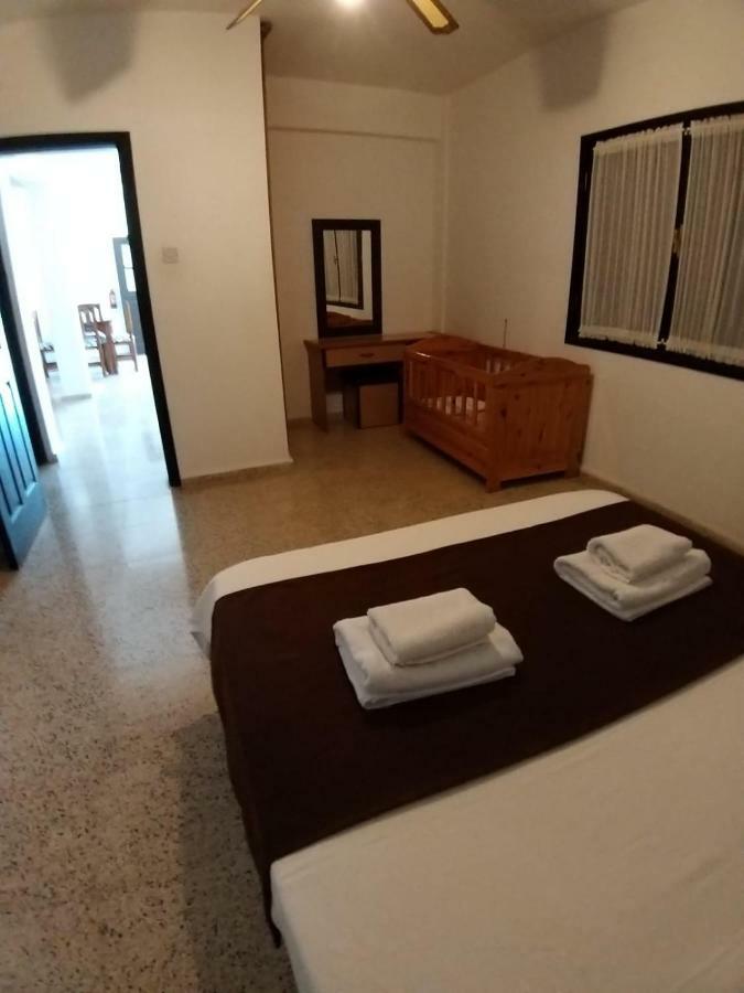 Balci Plaza Hotel&Balci Plaza guest Bungalows Karpaz peninsula Selenias Exterior foto